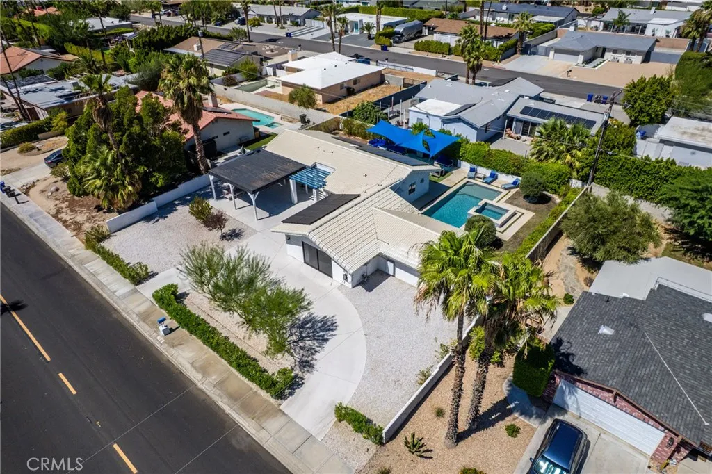main property photo 40