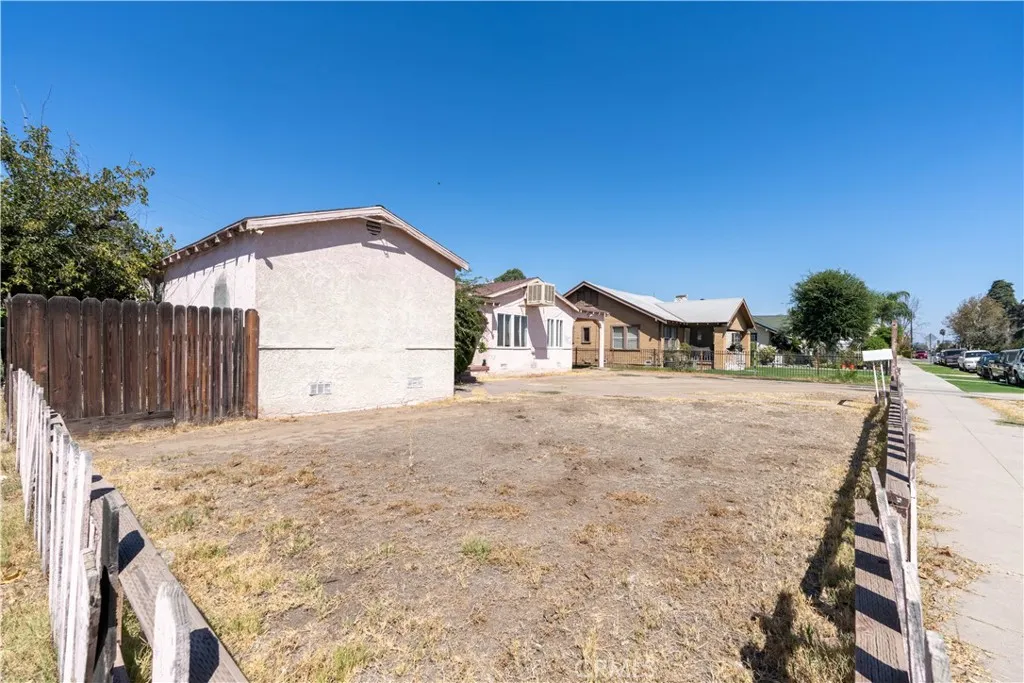 main property photo 31