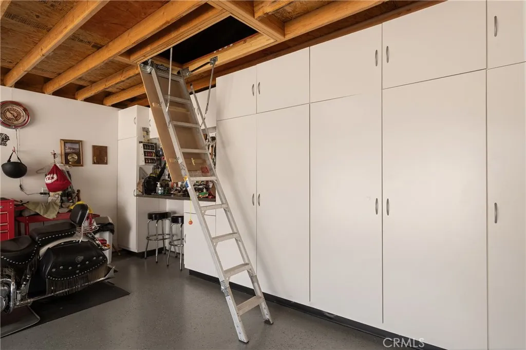 main property photo 74