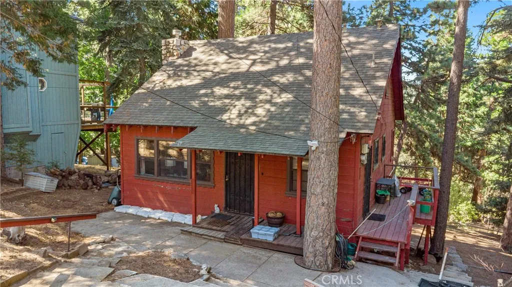 main property photo 18