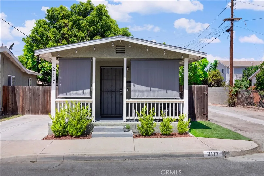 main property photo 10