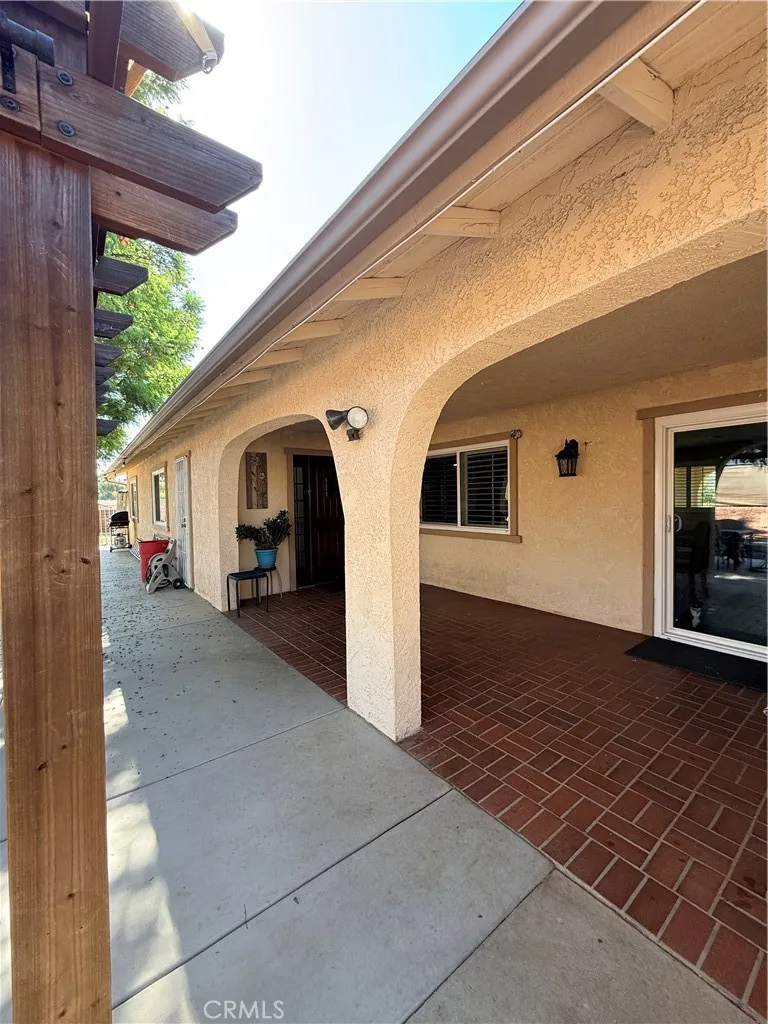 main property photo 27