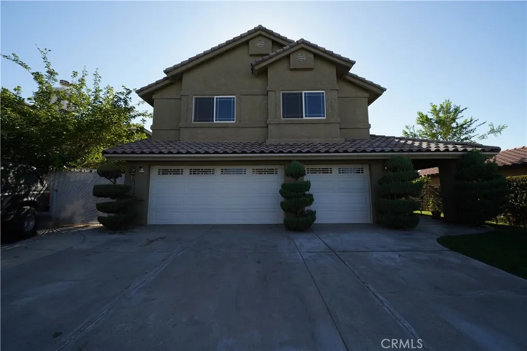 main property photo 0