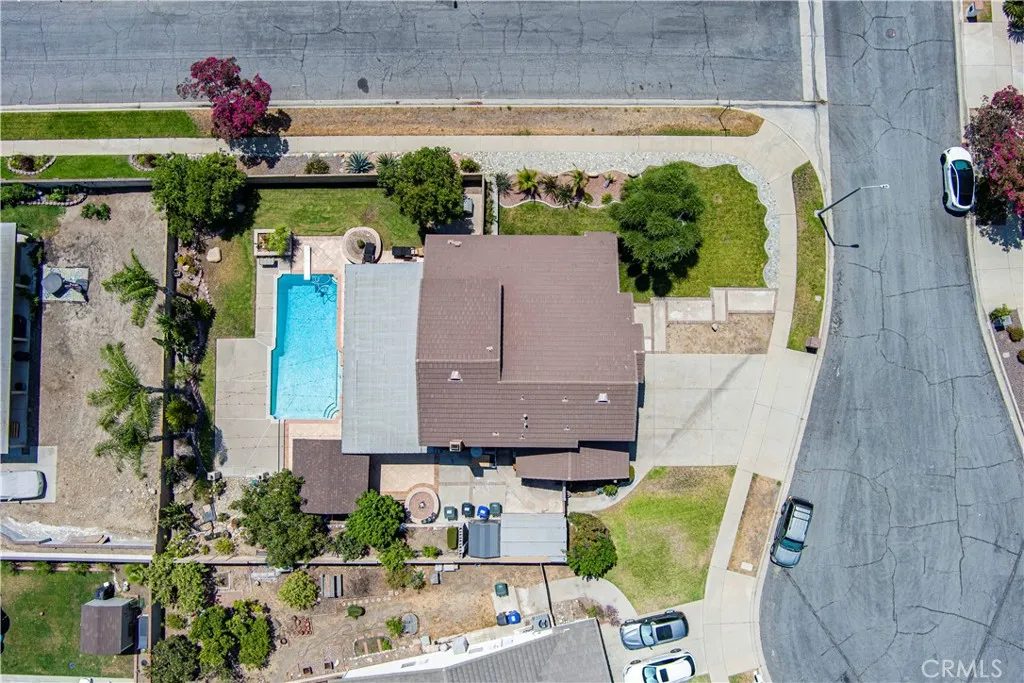 main property photo 59