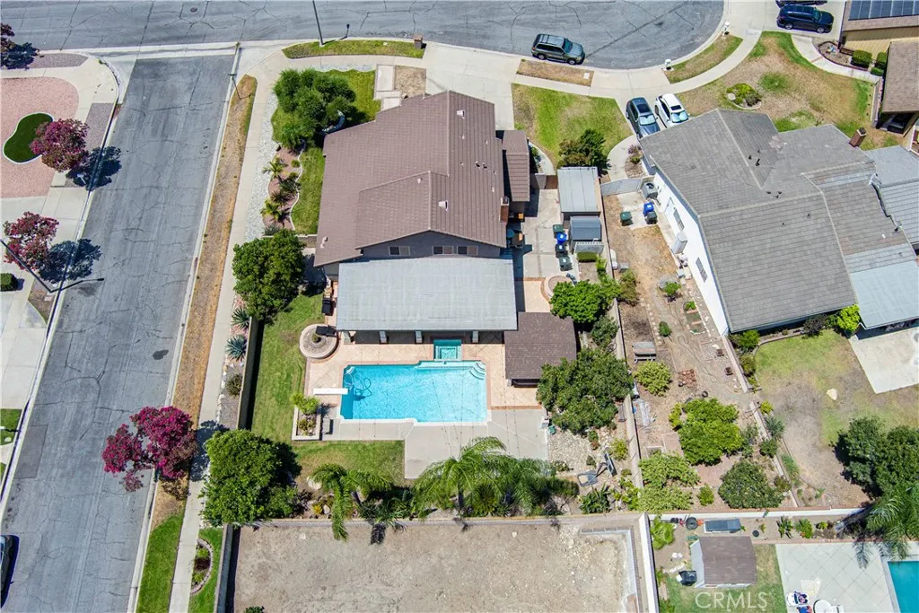 main property photo 60