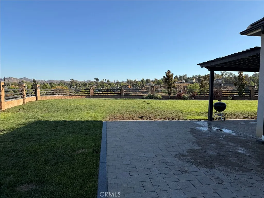 main property photo 10