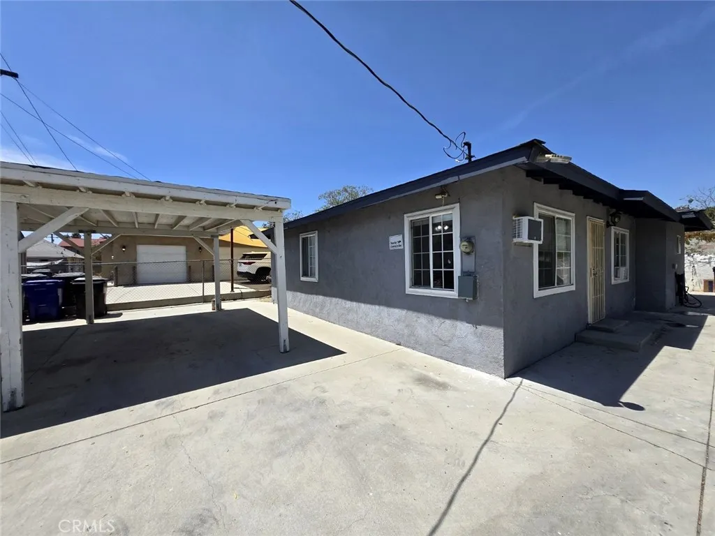 main property photo 13