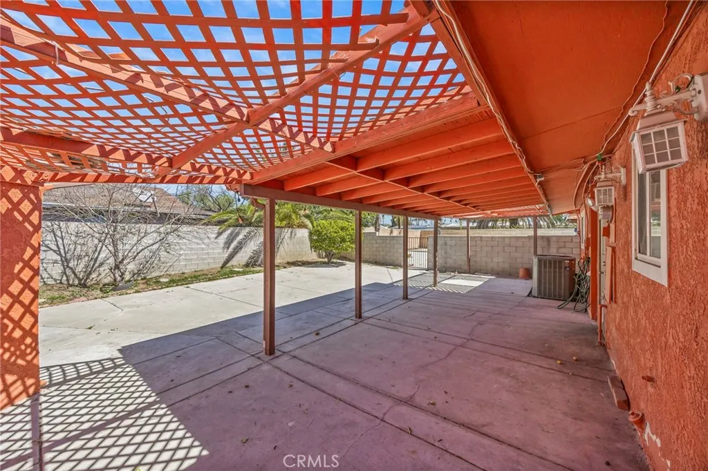 main property photo 33