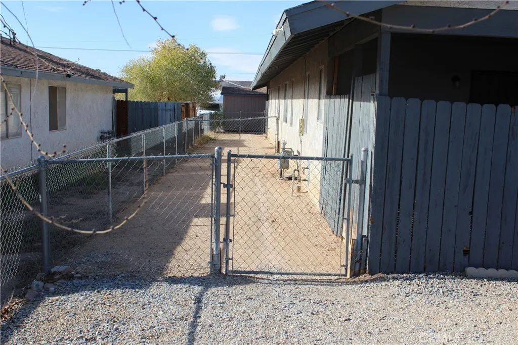 main property photo 32