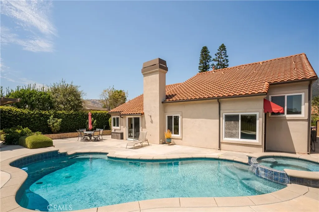 main property photo 50