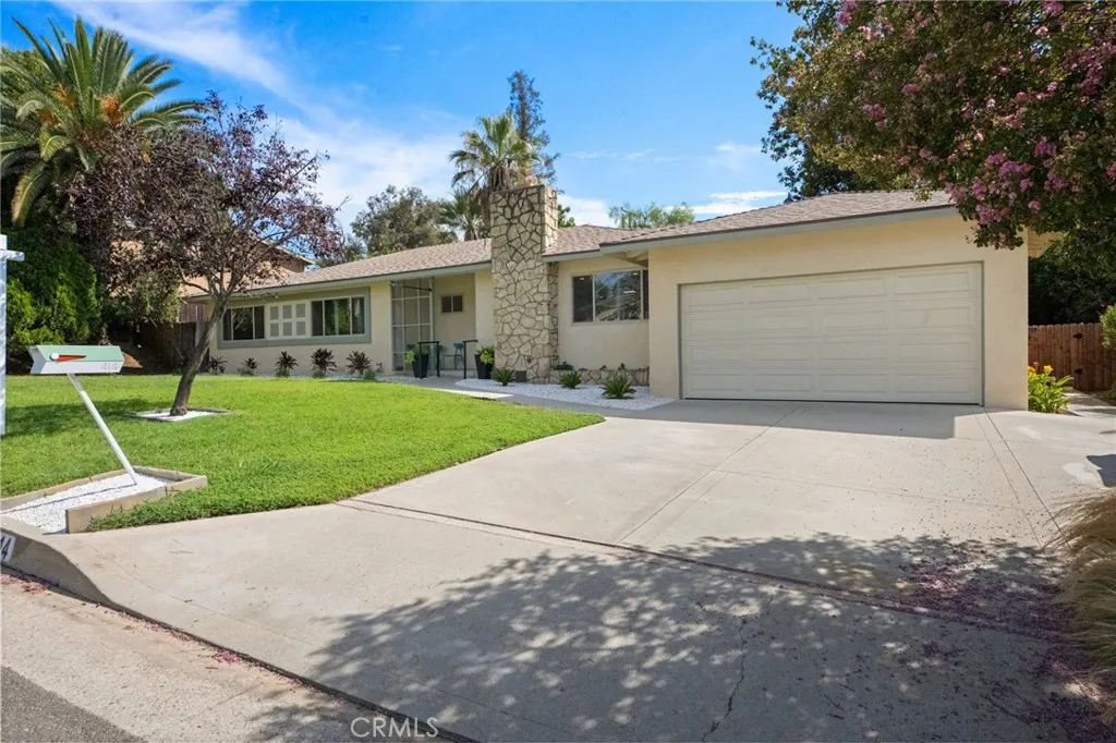main property photo 1