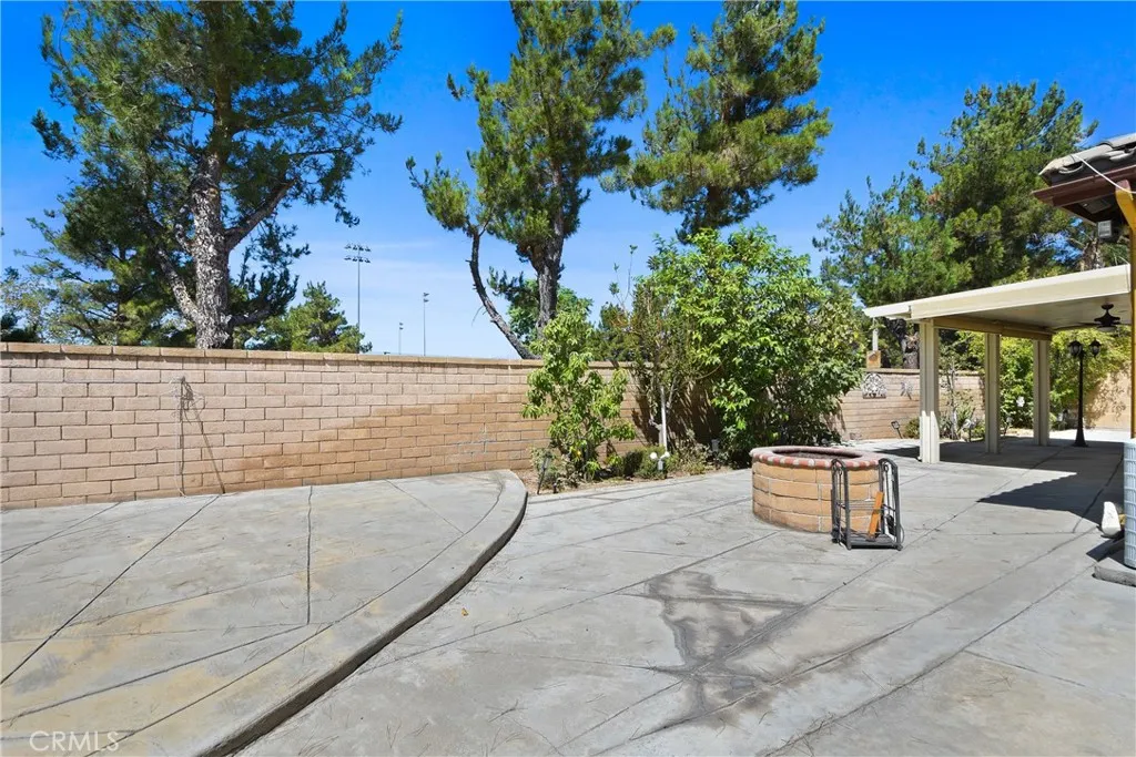 main property photo 14