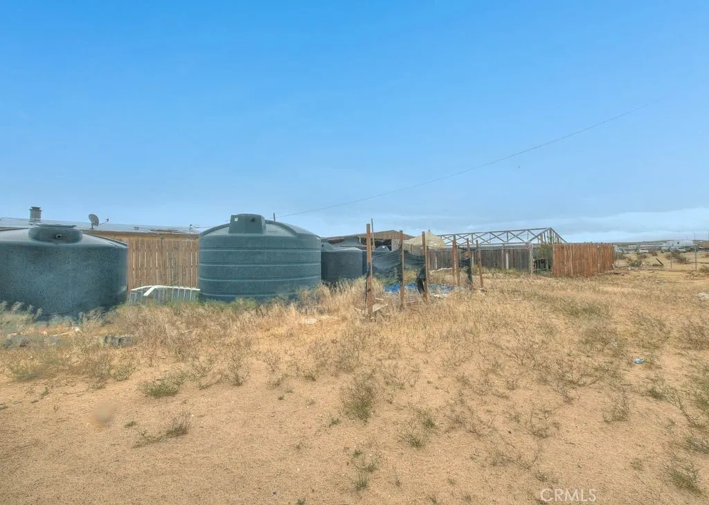 main property photo 11
