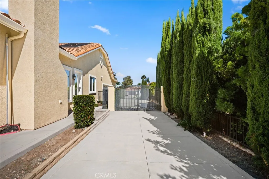 main property photo 51