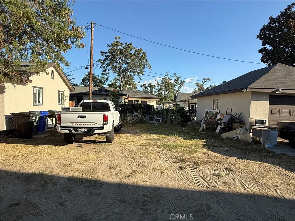 main property photo 13