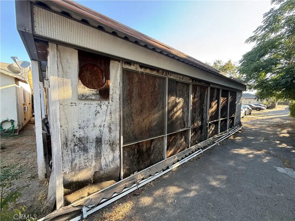 main property photo 17