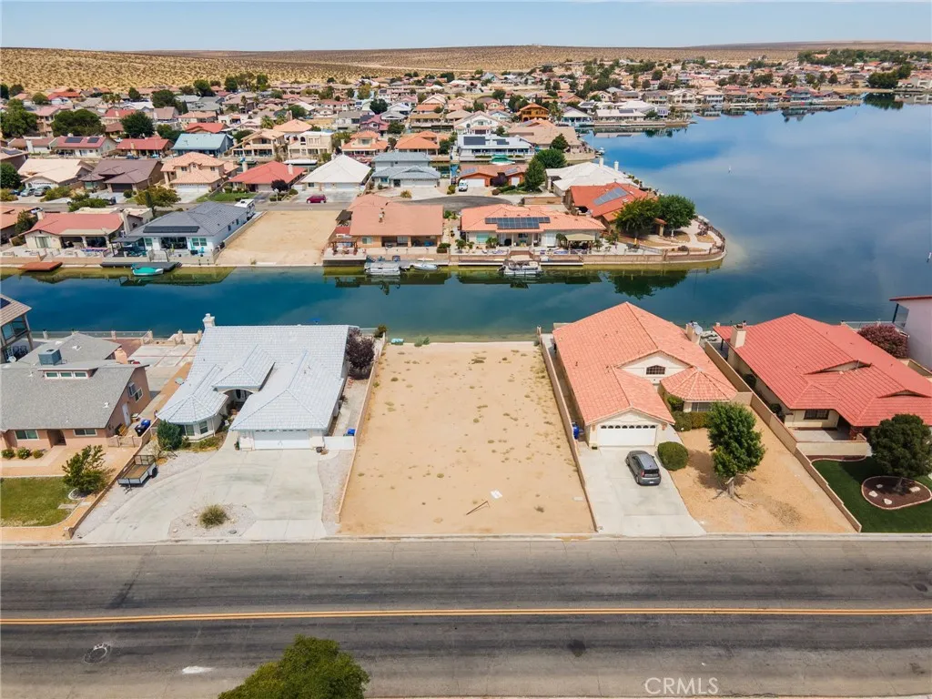 main property photo 19