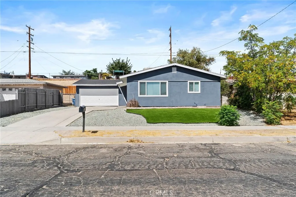 main property photo 5