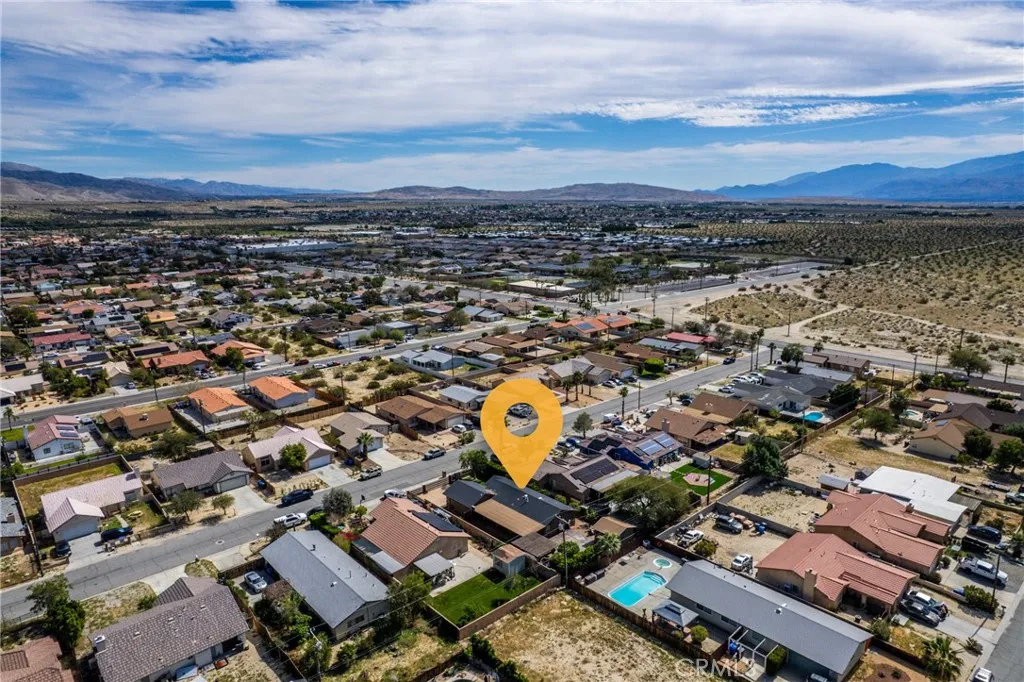 main property photo 40