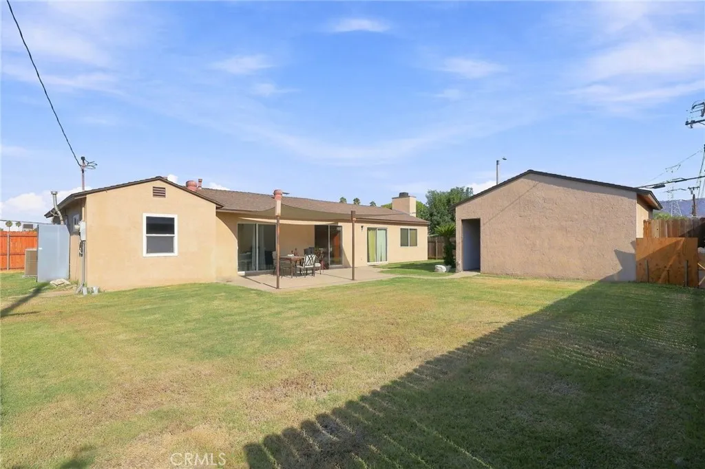 main property photo 28