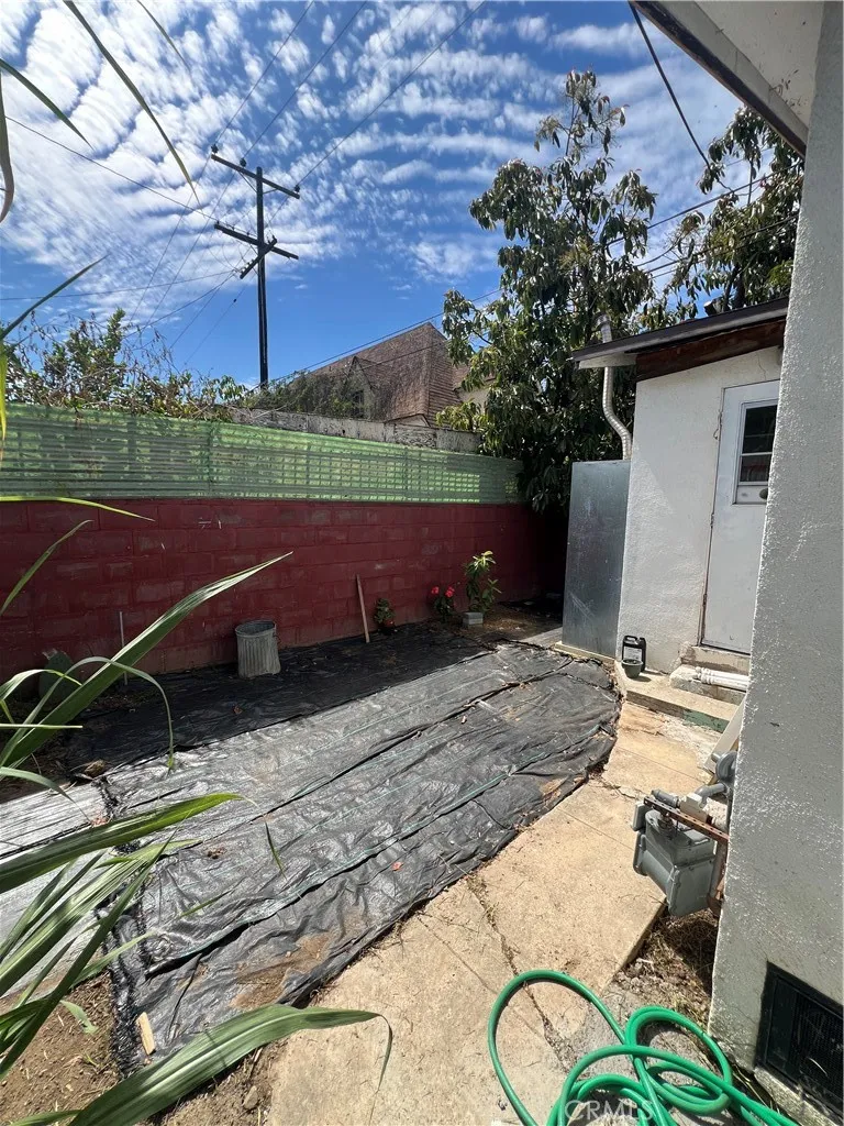main property photo 23