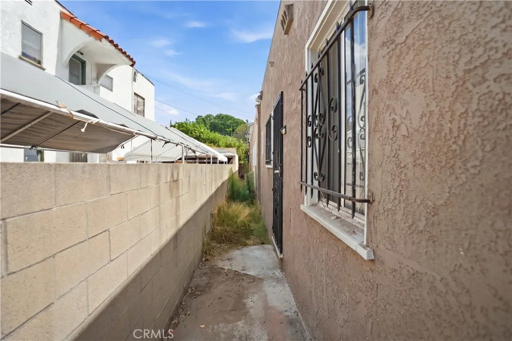 main property photo 29