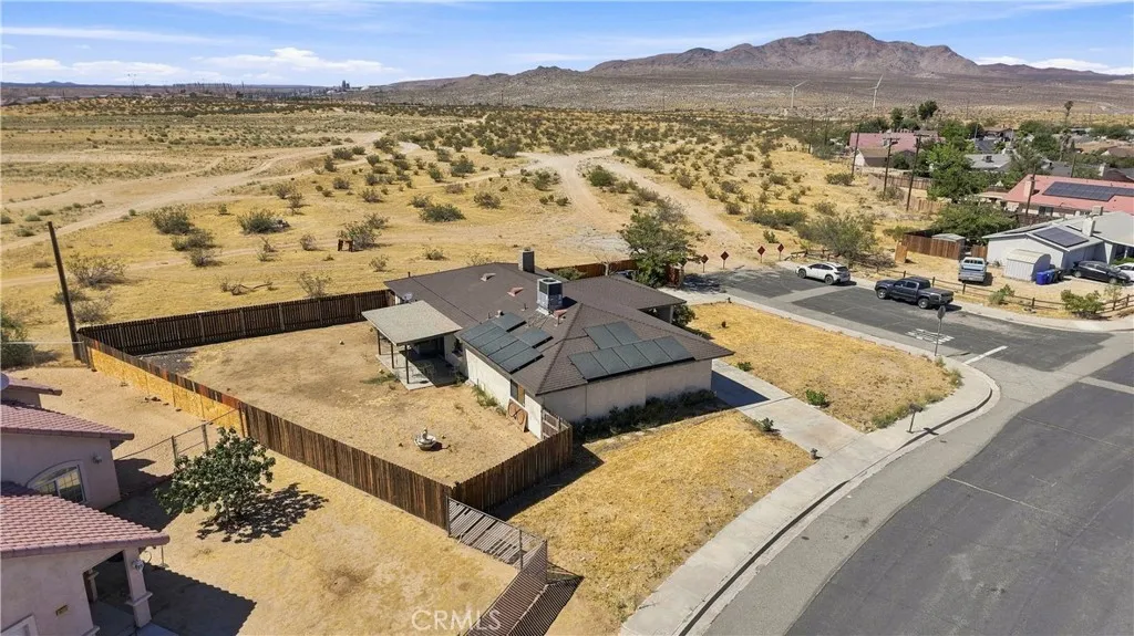 main property photo 19