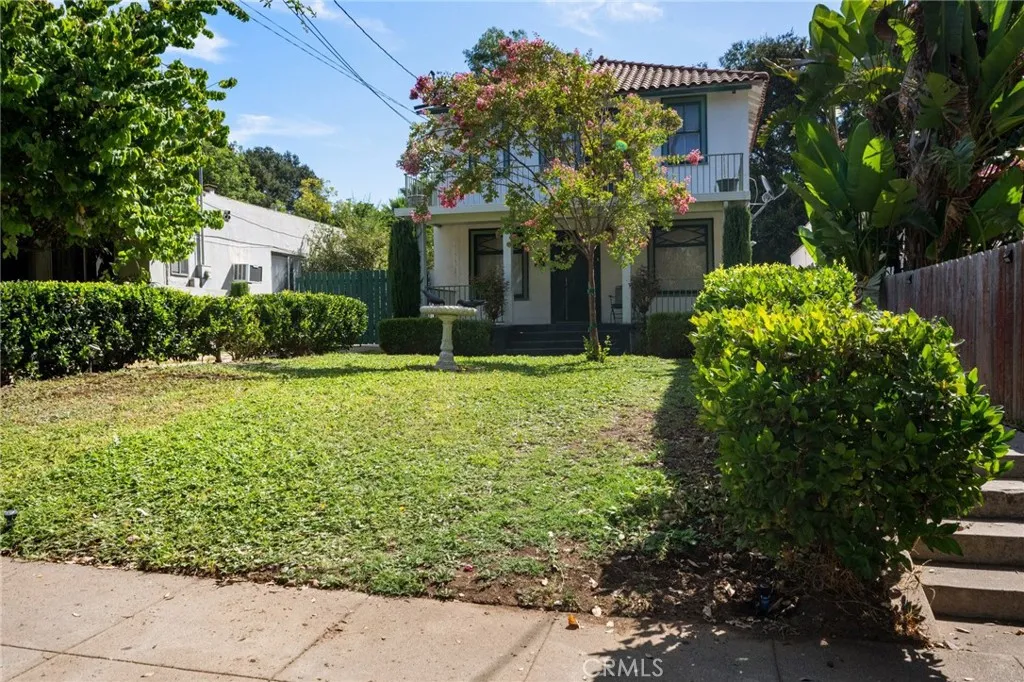 main property photo 10