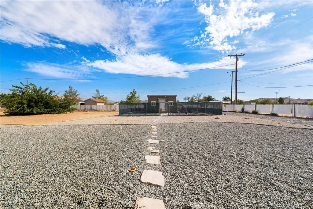 main property photo 32