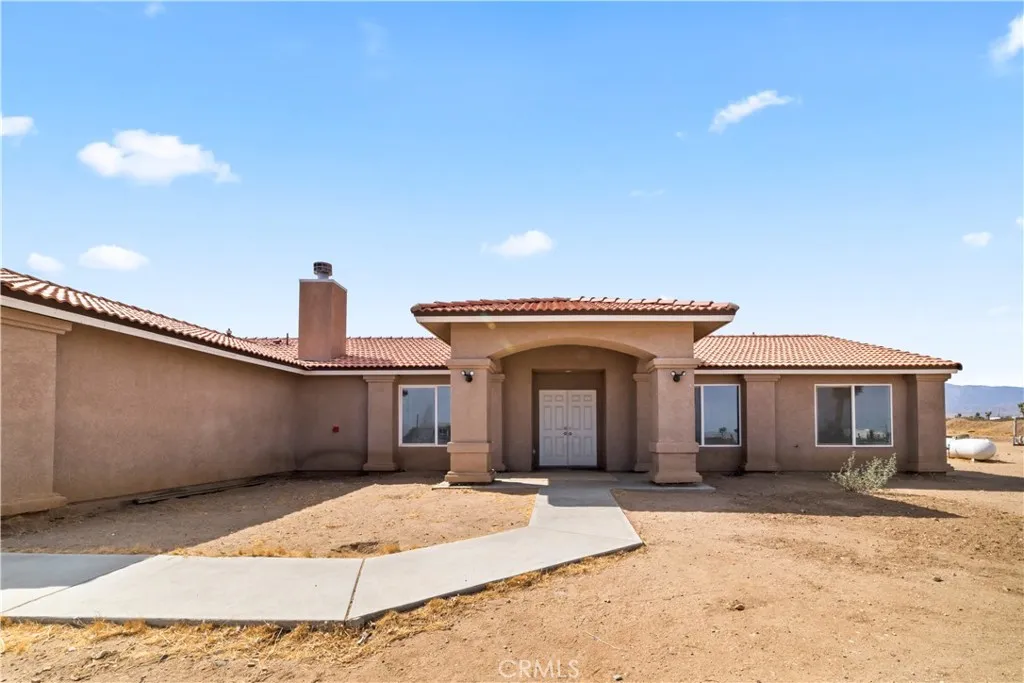 main property photo 4