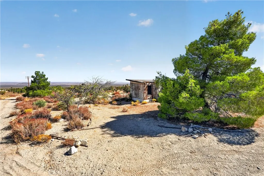 main property photo 6