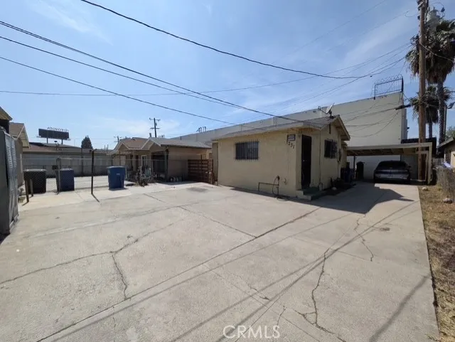 main property photo 9