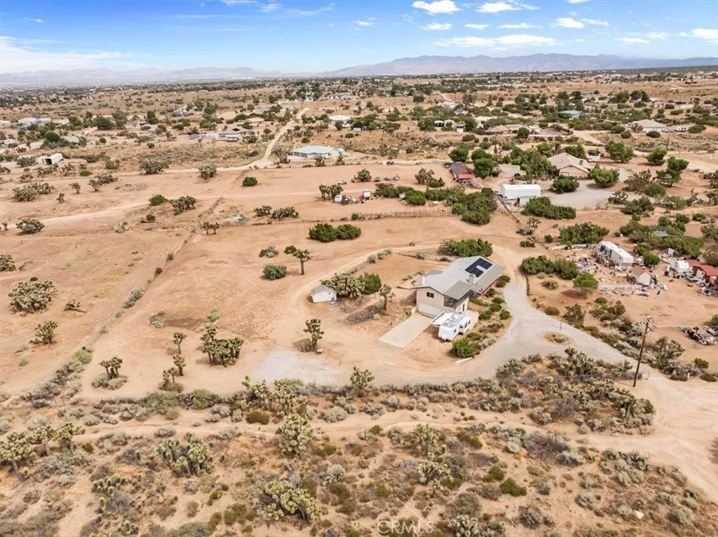 main property photo 30