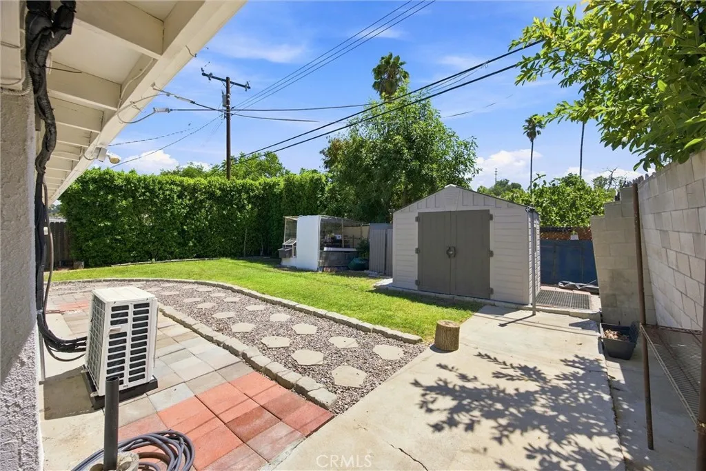 main property photo 20