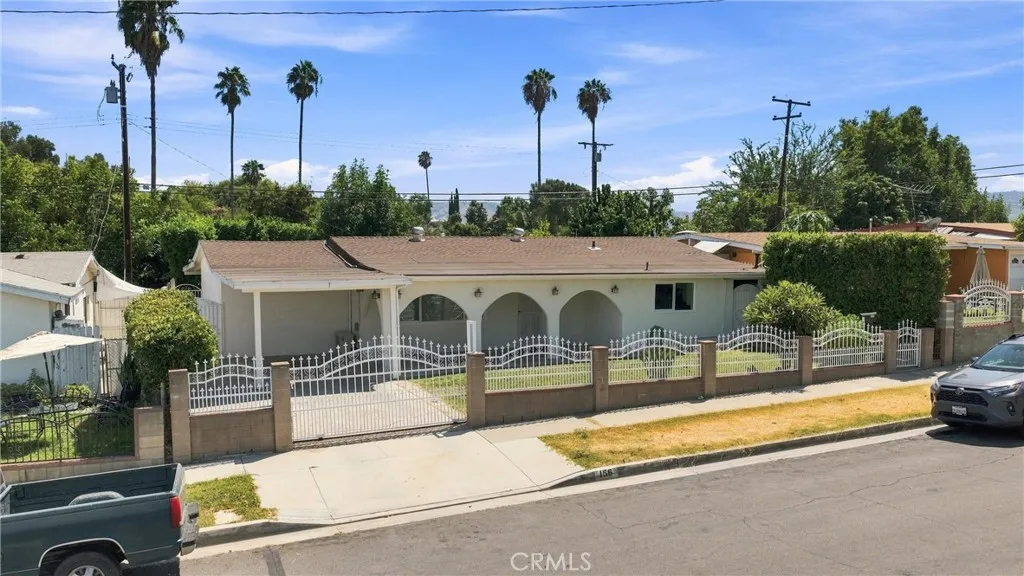 main property photo 30