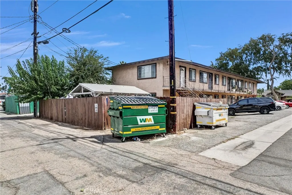 main property photo 5