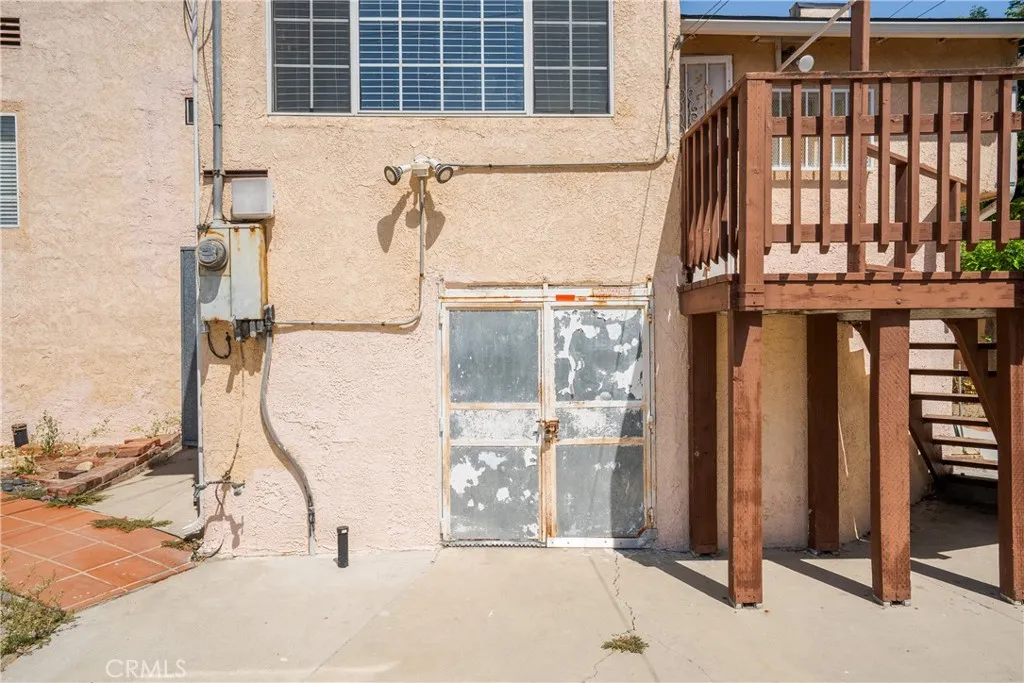 main property photo 28