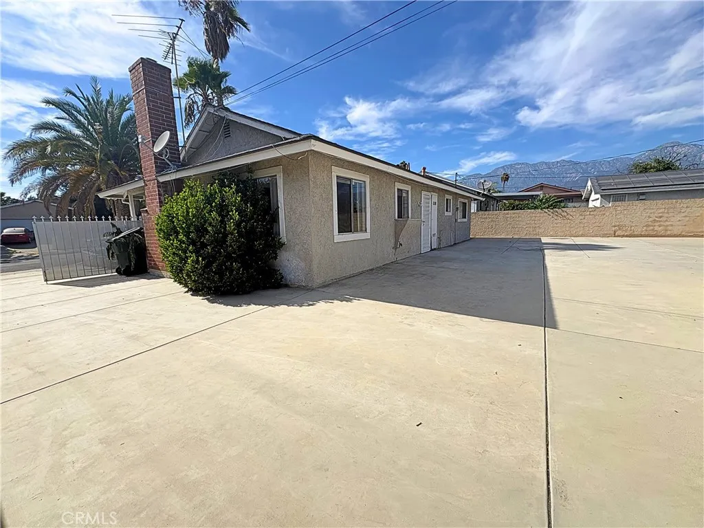 main property photo 16