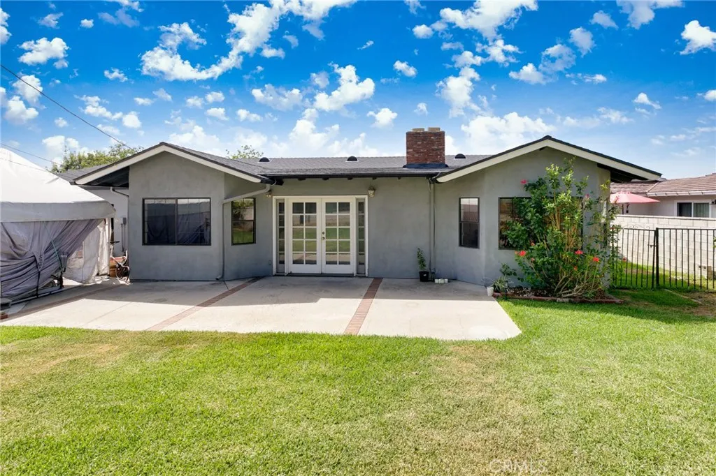 main property photo 5