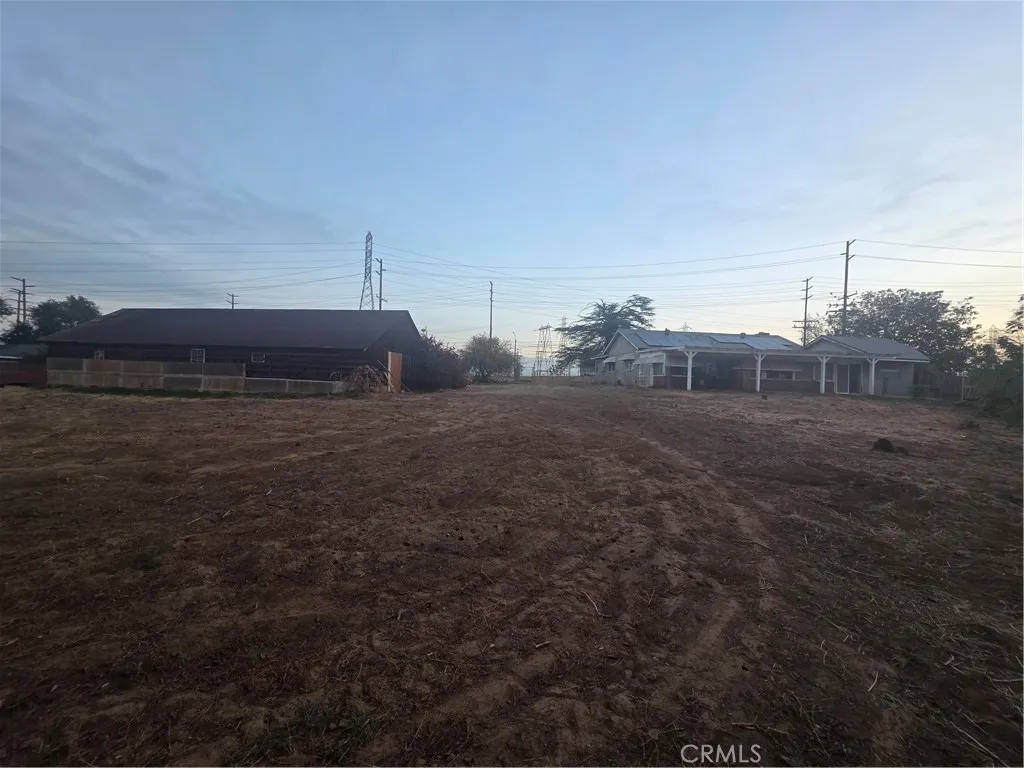 main property photo 6