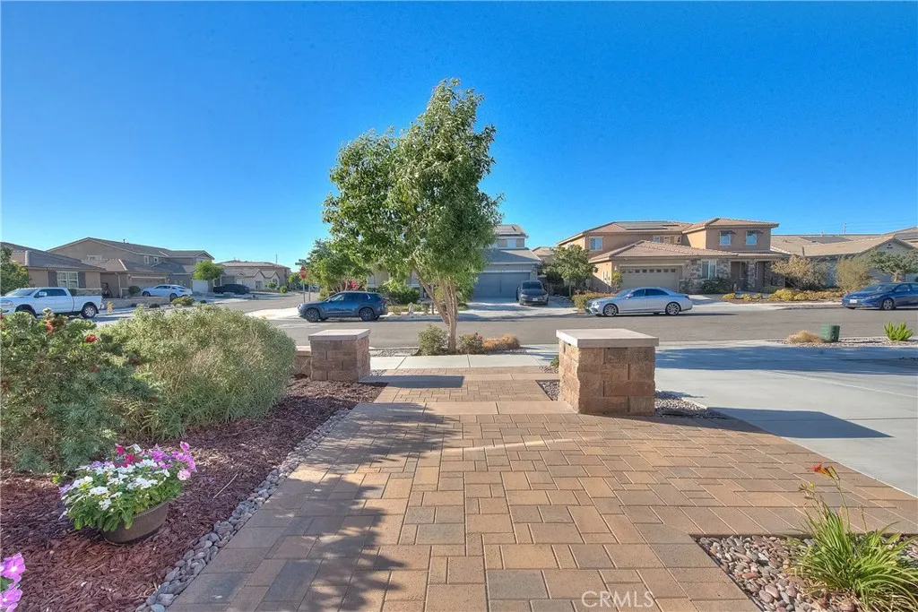 main property photo 4