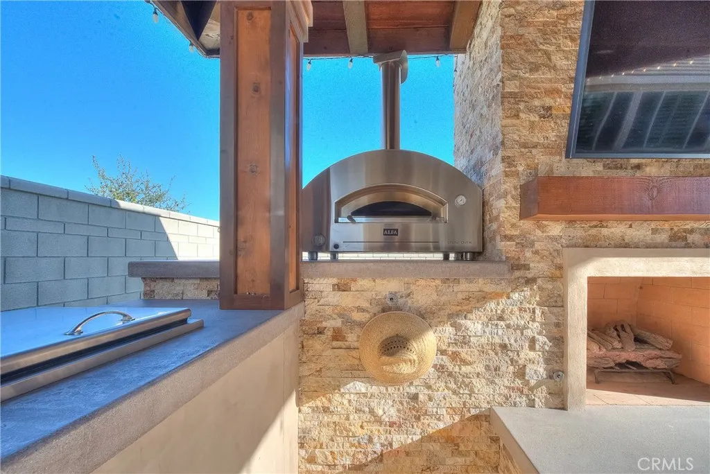 main property photo 60