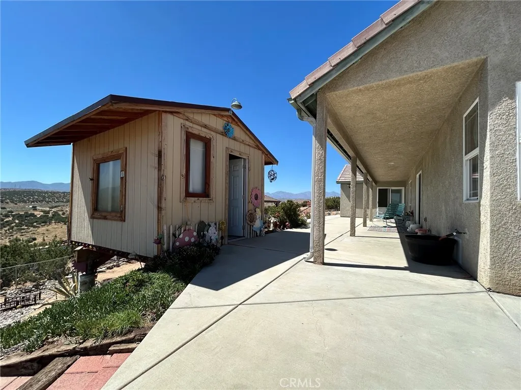 main property photo 18