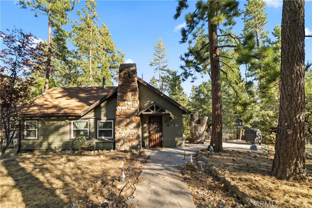main property photo 11