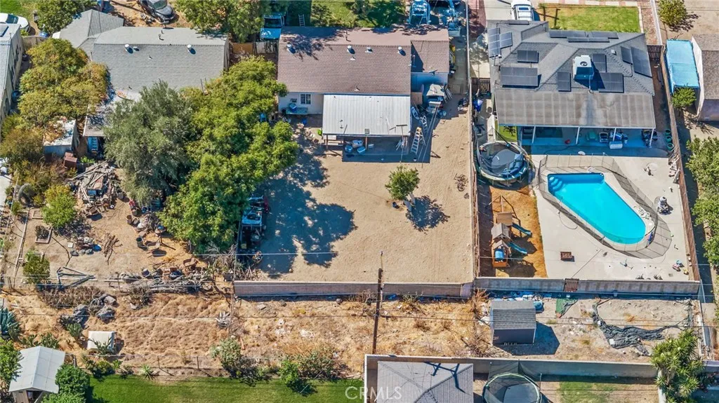 main property photo 15