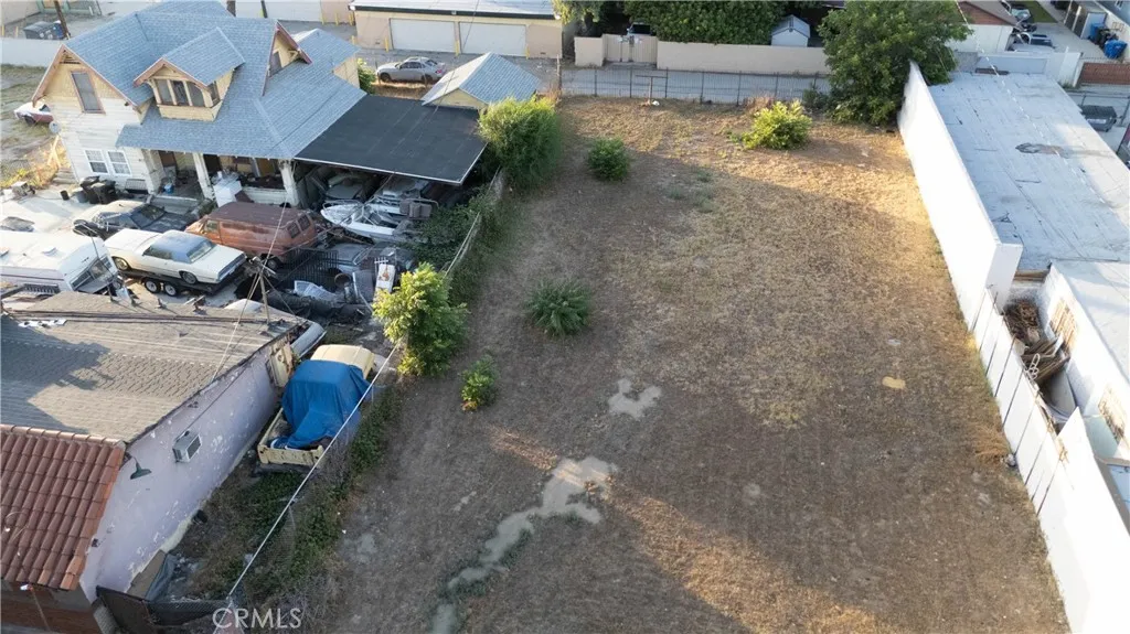main property photo 14