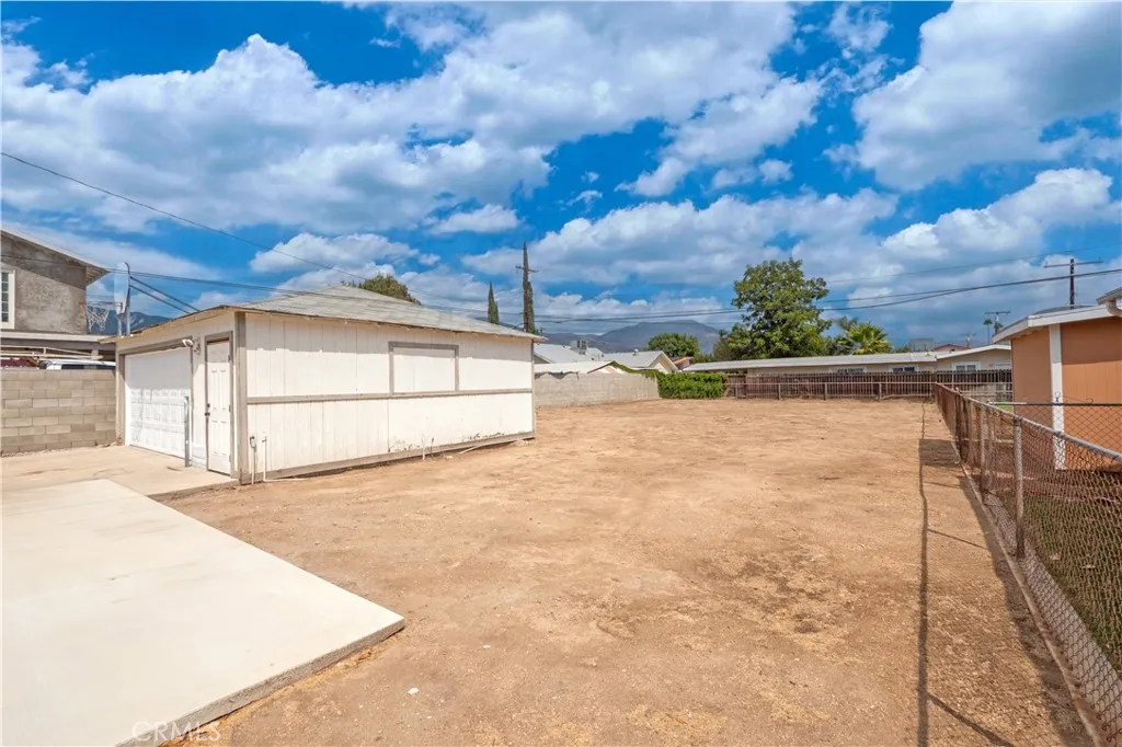 main property photo 24