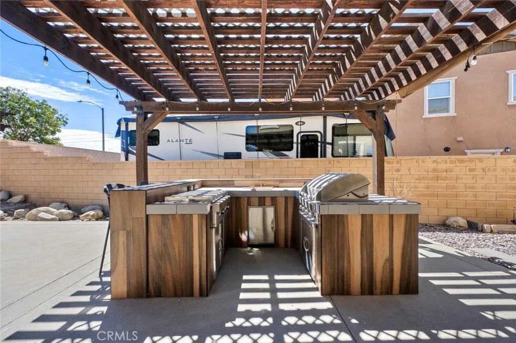 main property photo 47