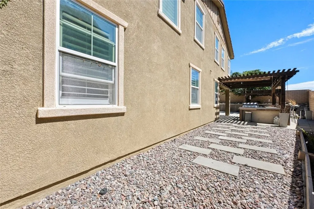 main property photo 59