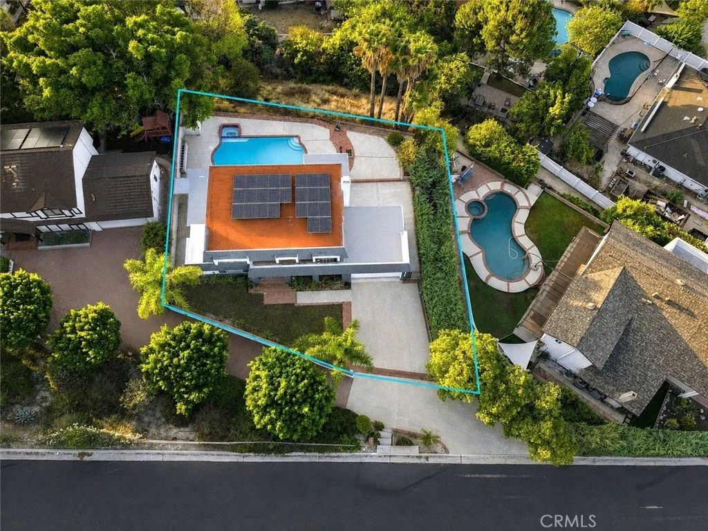main property photo 24